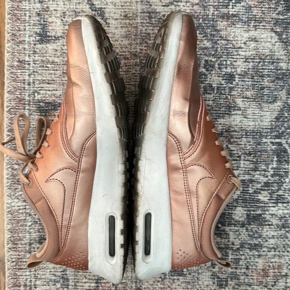 Nike Air max thea rose gold size 9.5 - Picture 3 of 7